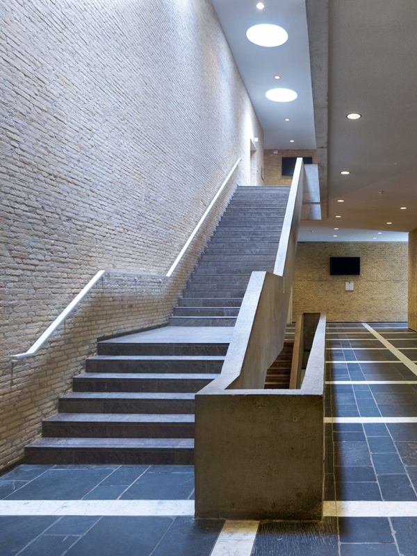 Bedaux de brouwer cobbenhagen tilburg 2104 verticaal 1
