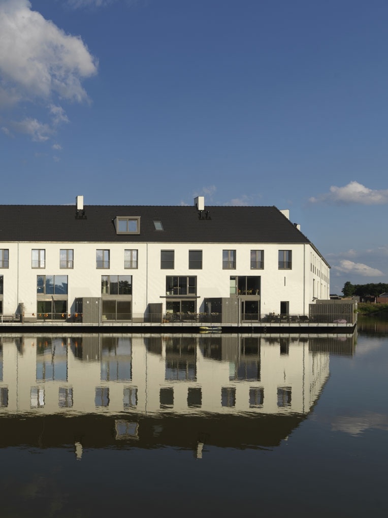 Bedaux de brouwer wonen aan de oevers eindhoven 2218 staand 001