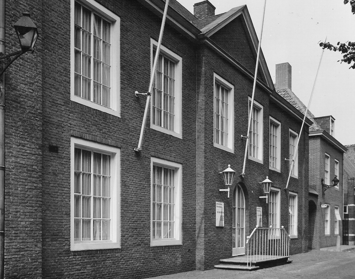 Jos bedaux gemeentehuis hilvarenbeek 0297 gevel