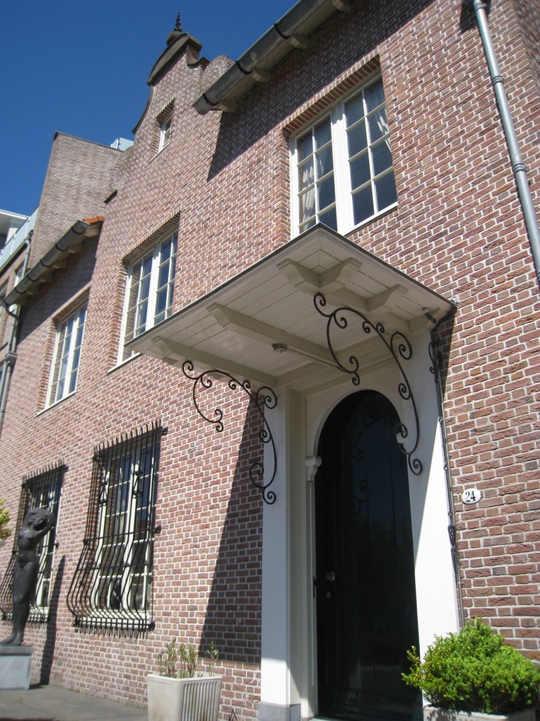 Bedaux de brouwer 0056 woonhuis met praktijk van beek alkmaar voorgevel