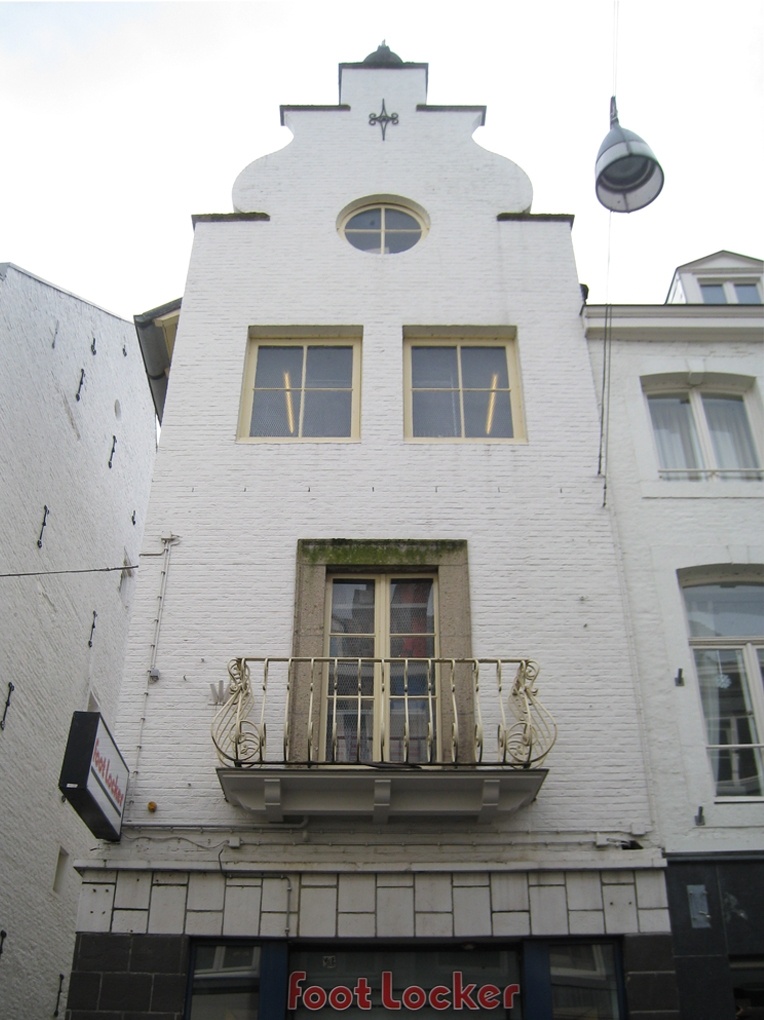 Bedaux de brouwer 0061 winkel woonhuis janssen maastricht voorgevel