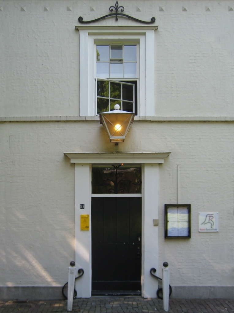 Bedaux de brouwer 0221 woonhuis met praktijk ruhe hilvarenbeek voordeur