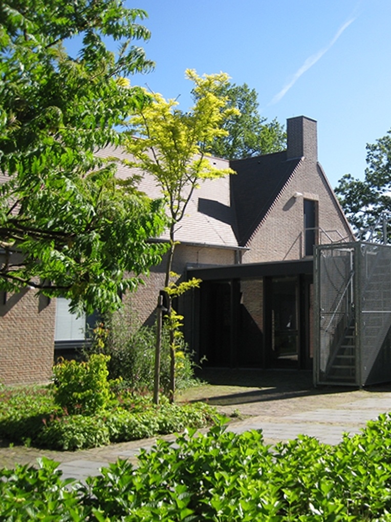 Bedaux de brouwer 0465 raadhuis vries binnentuin